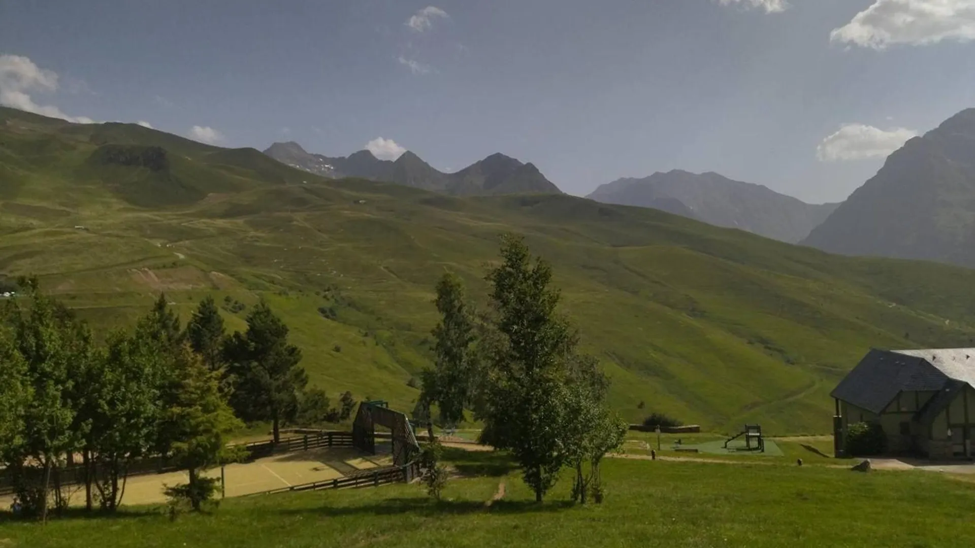 Apartman Appartement Pour 6 A Peyragudes Avec Parking Et Casier A Skis - Fr-1-695-42 Germ